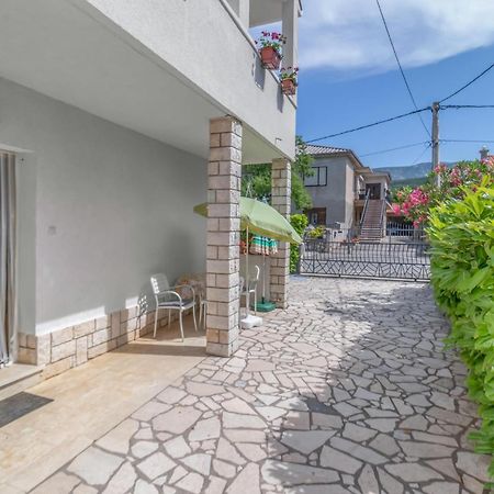Nice Apartment In Jadranovo With Wifi Exterior photo