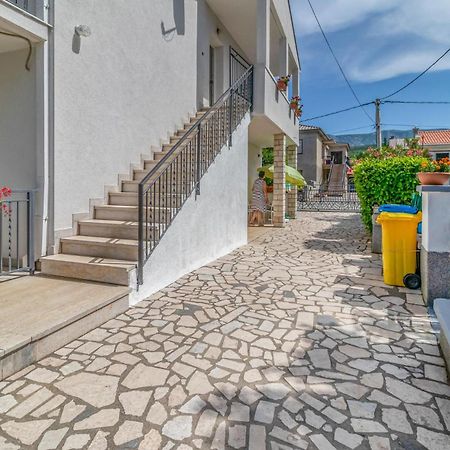 Nice Apartment In Jadranovo With Wifi Exterior photo